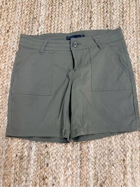 Prana Stretch Zion Halle Olive Utility Mid-Rise Shorts
